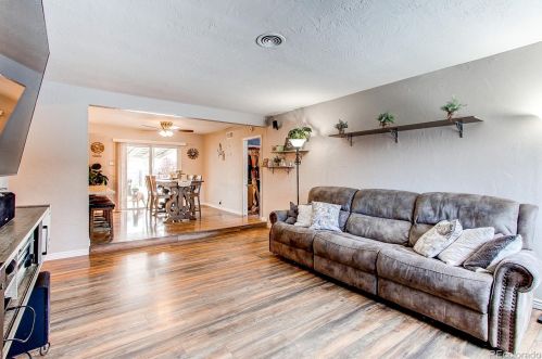 1128 Racine St, Denver, CO 80011-6326
