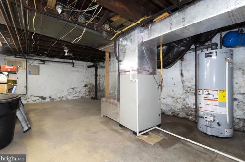 45 Hartman St, York PA  17403-1201 exterior