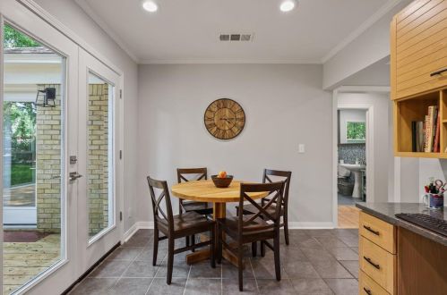 1440 El Campo Dr, Dallas TX  75218-3520 exterior