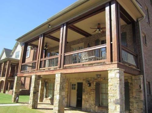 495 Glenmanor Ct, Atlanta GA  30328-4232 exterior