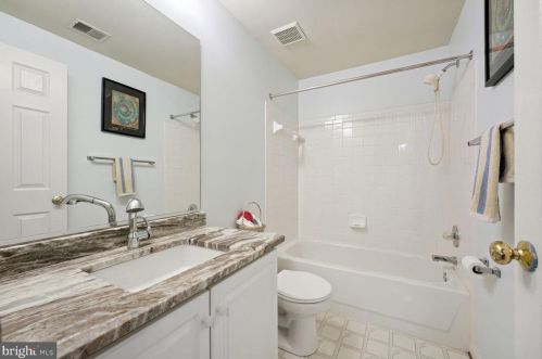 7 Stratford Garden Ct, Silver Spring MD exterior