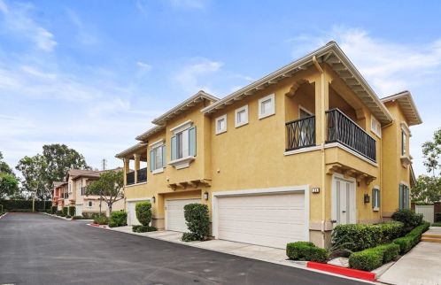 21 Lilac, Irvine CA  92618-6909 exterior