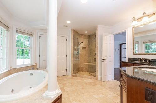 3986 Fernway Ct, Atlanta GA  30319-1667 exterior