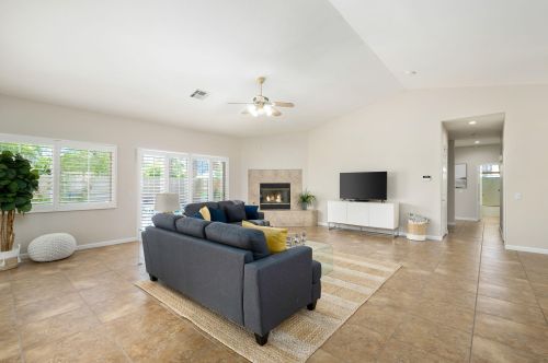 78635 Naples Dr, La Quinta, CA 92253-4944