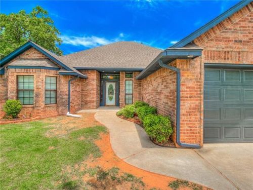 807 Walnut Ct, Blanchard, OK 73010-8422