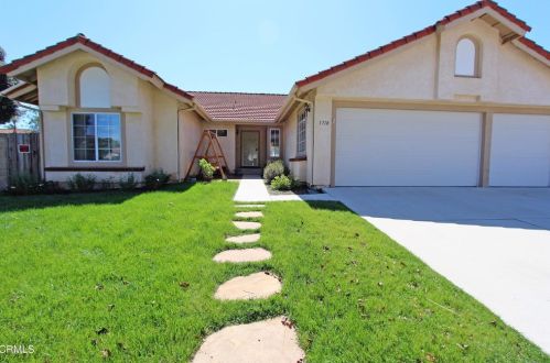 1710 Natalie Pl, Oxnard, CA 93030-8776