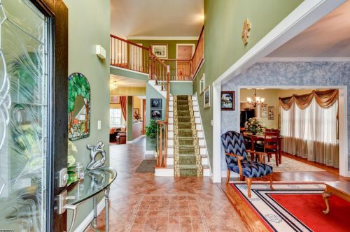 35 Danberry Ln, Bridgewater, NJ 08807-5673