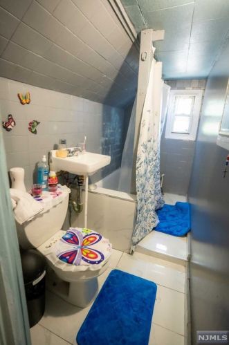 255 16th St, Paterson NJ exterior