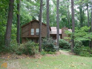 7541 Raleigh Ln, Jonesboro, GA 30236-2623