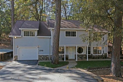 1370 Eden Forest Dr, Cape Horn, CA 95713-9533