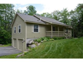 11 Bogie Pl, Grantham, NH 03753-5417