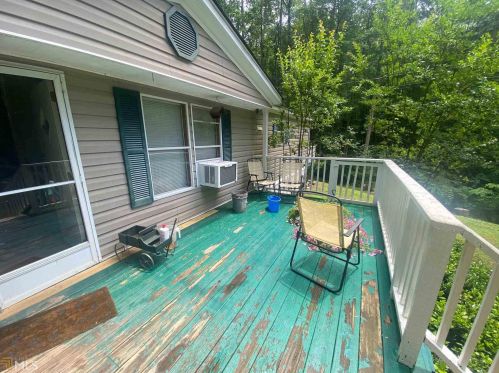 673 Lakeshore Dr, Lavonia, GA 30553-2140