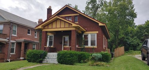 4011 8th St, Cincinnati, OH 45205-2124