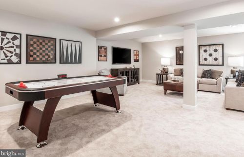 4388 Grandview Rd, Hanover PA 17331-9753 exterior