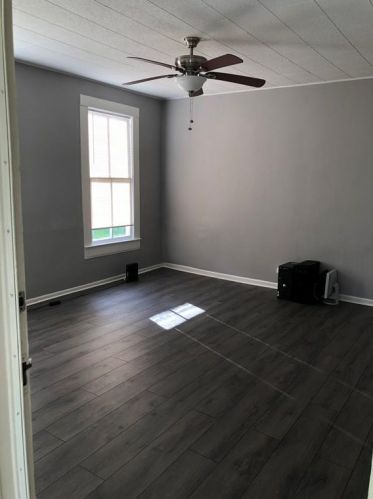 1007 5th St, Ezzell, TX 77964-3203