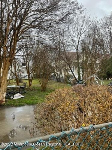 150 Rdg Ave, Tinton Falls NJ 07712-6746 exterior