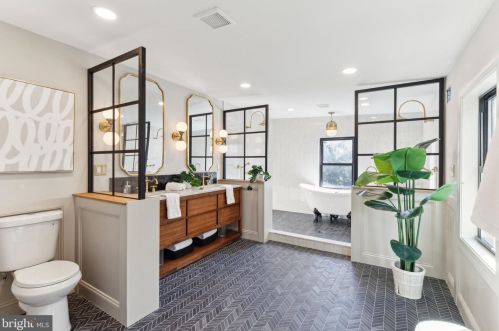 743 22nd St, Philadelphia PA 19130-2604 exterior