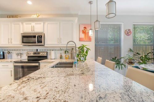 2104 Cologne Dr, Carrollton TX 75007-2336 exterior