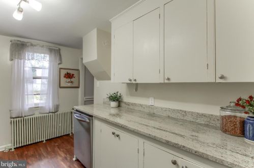 251 Hanover St, Carlisle PA  17013-1928 exterior