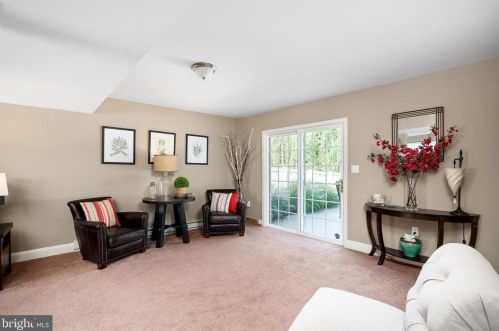 80 Clearview Ave, Trenton NJ  08619-1216 exterior