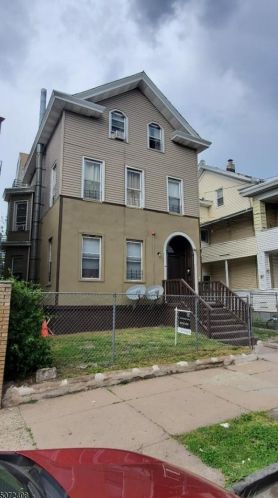247 Hamilton Ave, Paterson, NJ 07501-1615