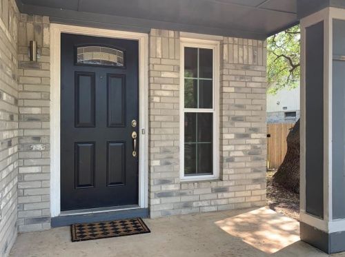 7009 Buccaneer Trl, Austin TX  78729-7840 exterior