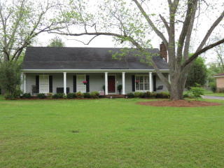 145 Berkeley Rd, Albany, GA 31721-8706