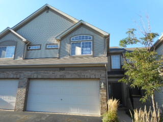 1005 Parkhill Cir, Aurora IL  60502-9094 exterior