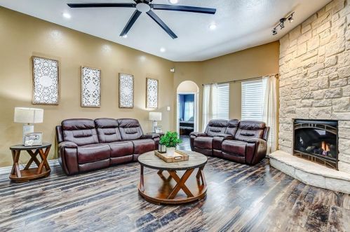 11028 San Jacinto Dr, Morgans Point TX 77571-9533 exterior