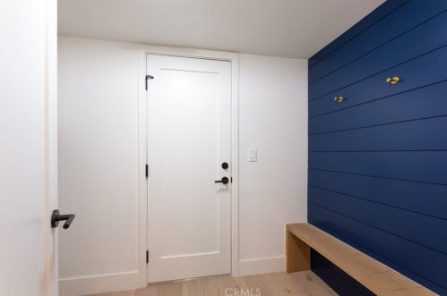 5812 Carbeck Dr, Huntington Beach CA  92648-1009 exterior