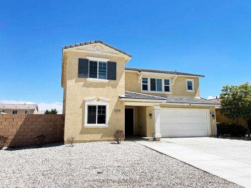 15745 Horizon Way, El Mirage, CA 92301-6311