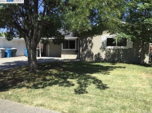 213 Stinson Ave, Vacaville, CA 95688-2618
