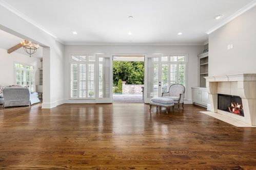 4000 Arden Way, Atlanta GA  30342-3948 exterior