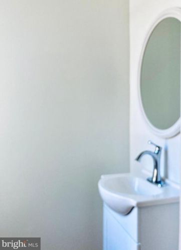 1252 24 St, Philadelphia PA  19130-1914 exterior