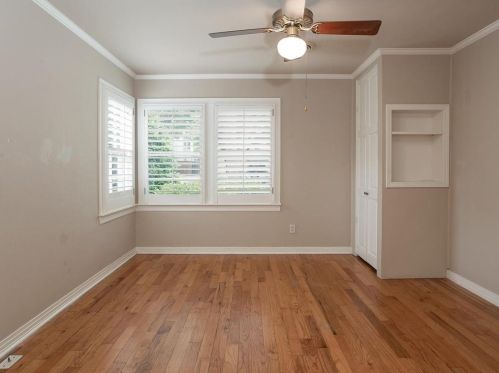 2563 Boyd Ave, Fort Worth TX  76109-1022 exterior