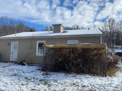 15 Norman Ave, Wallingford, CT 06492-3930