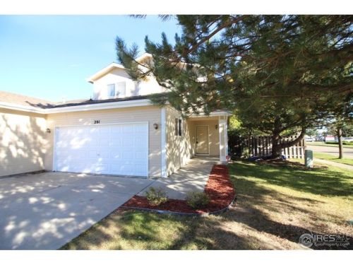 201 Acacia Dr, Loveland, CO 80538-8428