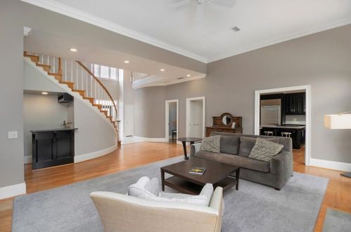 4505 Chattahoochee Way, Marietta, GA 30067-4676