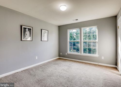 49 Pebble Beach Cir, Charles Town WV  25414-4061 exterior