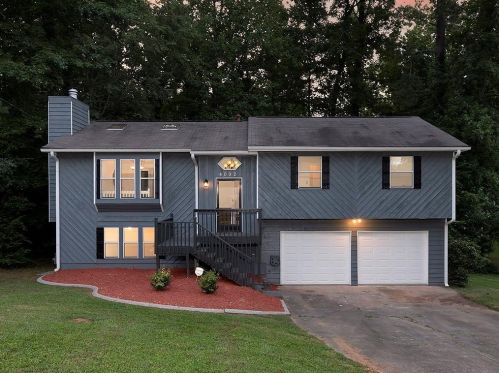 4092 Maxanne Dr, Kennesaw, GA 30144-2176