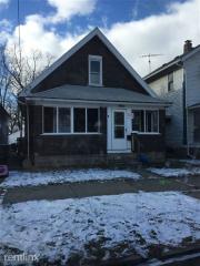 1835 Genesee St, Toledo OH  43605-1439 exterior