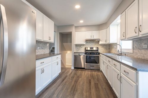 12 Illinois St, Lemont IL  60439-3608 exterior