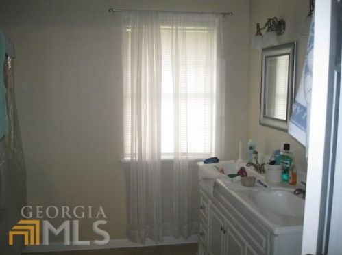 109 Old Lantern Ct, Stockbridge GA  30281-1357 exterior