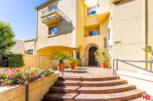 2311 Schader Dr, Santa Monica, CA 90404-2963