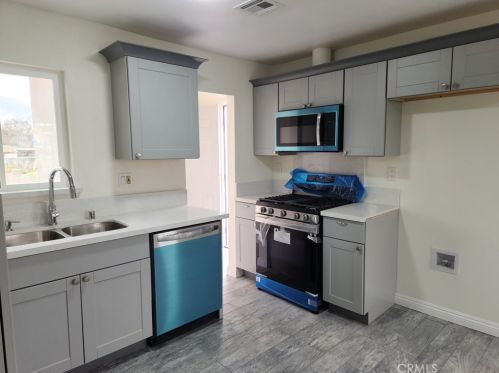 10864 Campbell Ave, Riverside CA  92505-2440 exterior