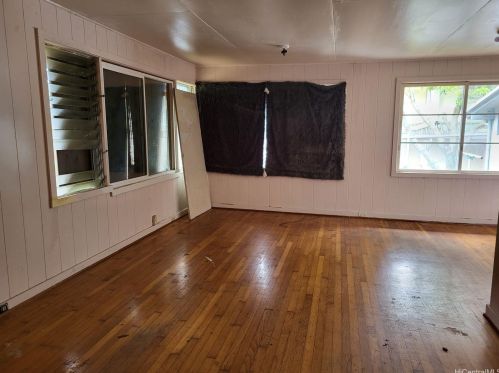 2401 Kula Kolea Dr, Honolulu HI  96819-2826 exterior