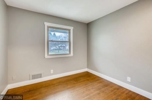 2382 Hillside Rd, Saint Paul MN  55110-5534 exterior