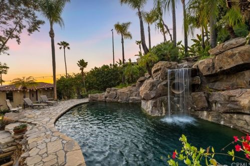 444 Cooks Cor, Anaheim, CA 92808-1347