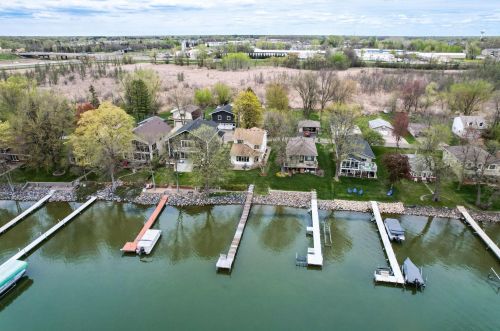 5017 217th St, Columbus, MN 55025