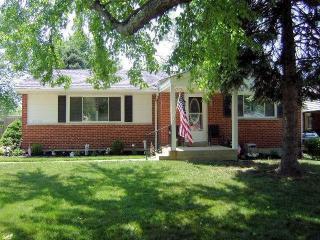 3993 Creek Rd, Cincinnati, OH 45241-2809